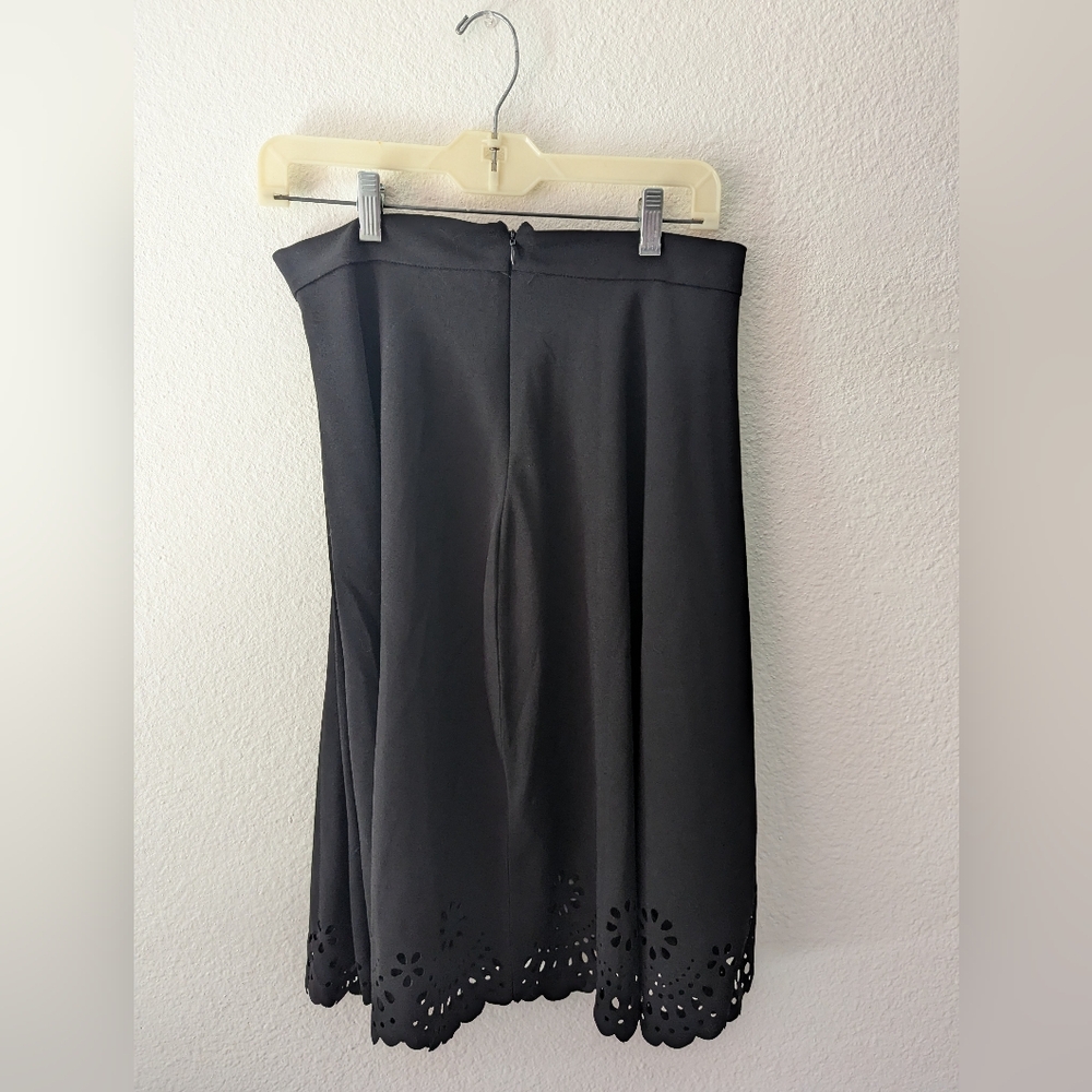 Shein Black Clasi Scallop Laser Cut Hem Skirt - Picture 2 of 6